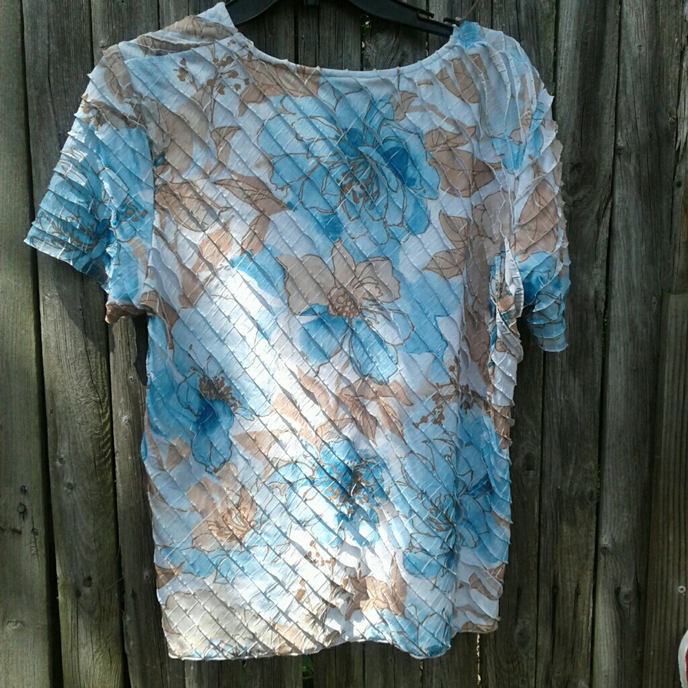 NWOT Alfred dunner top